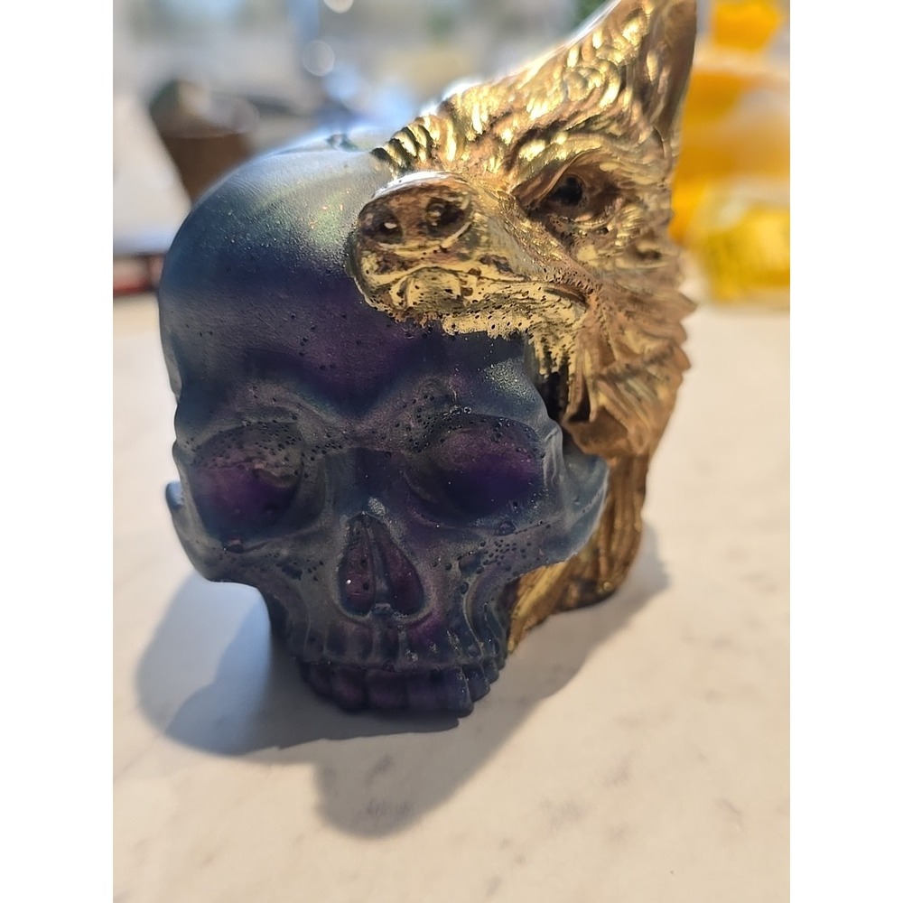 Resin Handmade Skull And Wolf Purple Gold Decoration Gift. 629